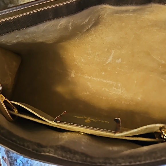 Gucci GG Sherry Line Clutch - Picture 12 of 16